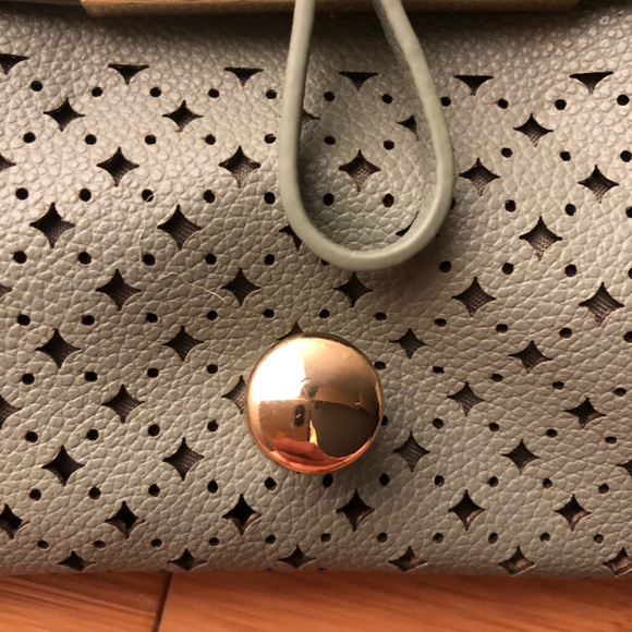Francesca’s Harlow Olive Perforated Crossbody bag - Picture 6 of 12